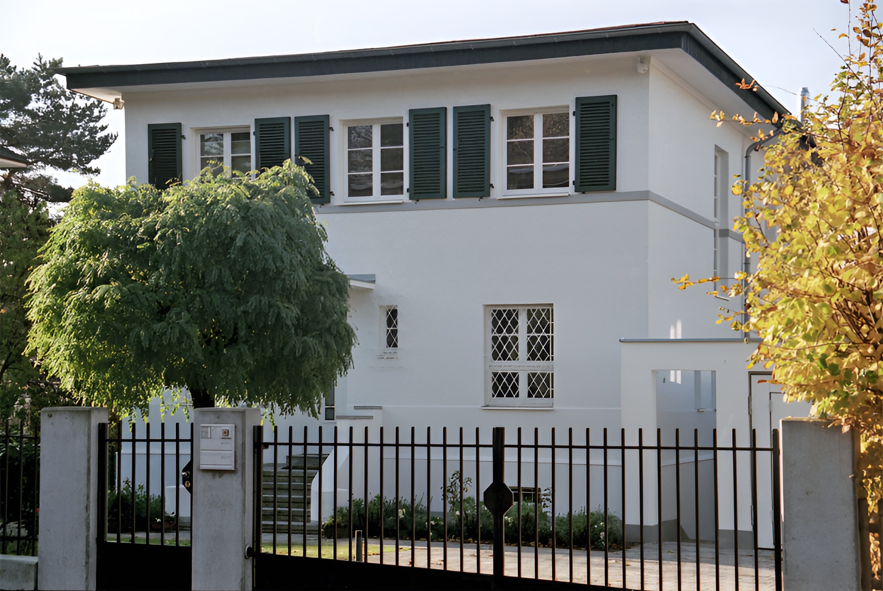 Modernisierung Einfamilienhaus, Außenansicht nach Umbau